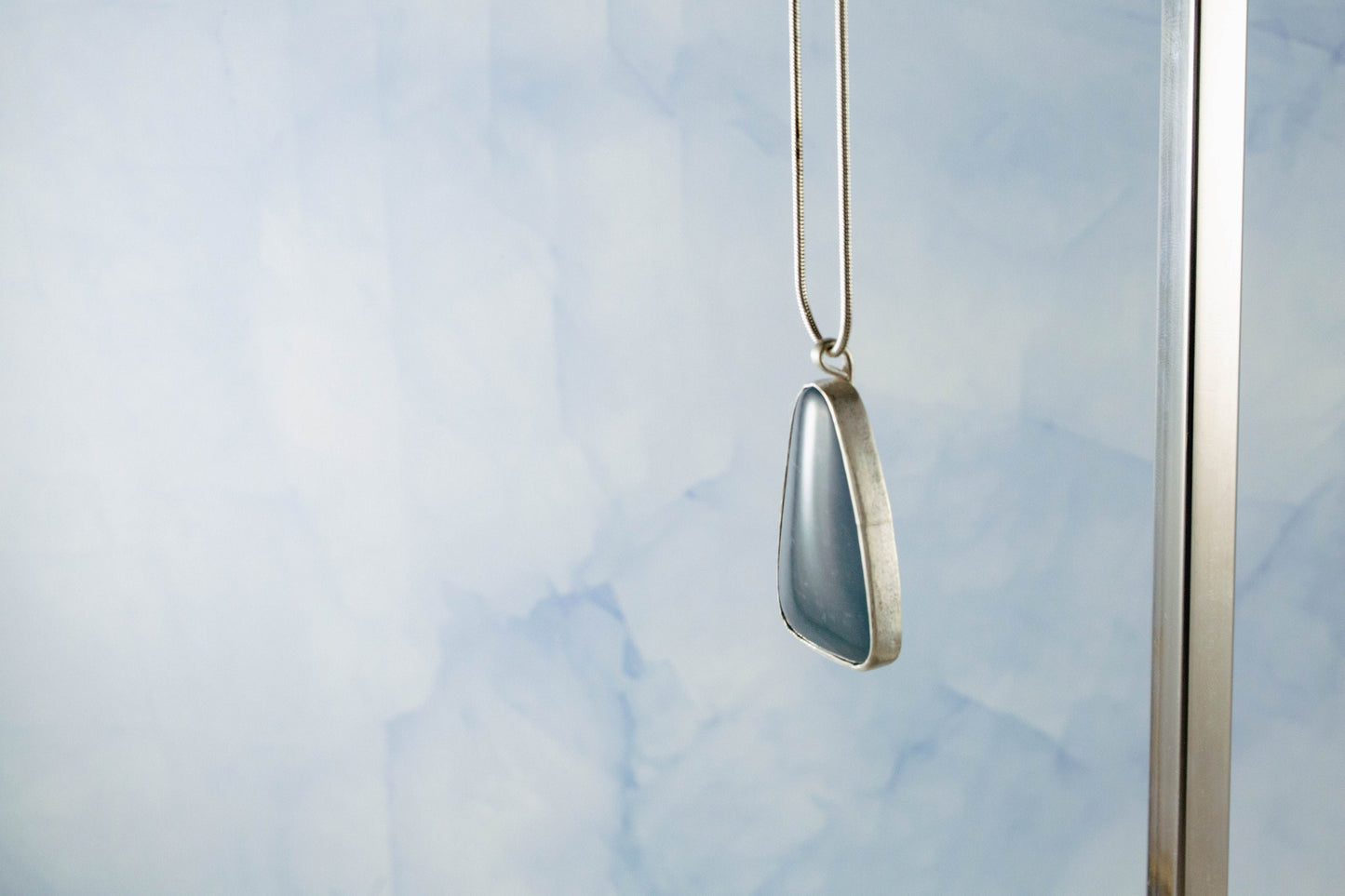 Stunning Blue Guatemalan Cabochon on 18inch Silver Rope