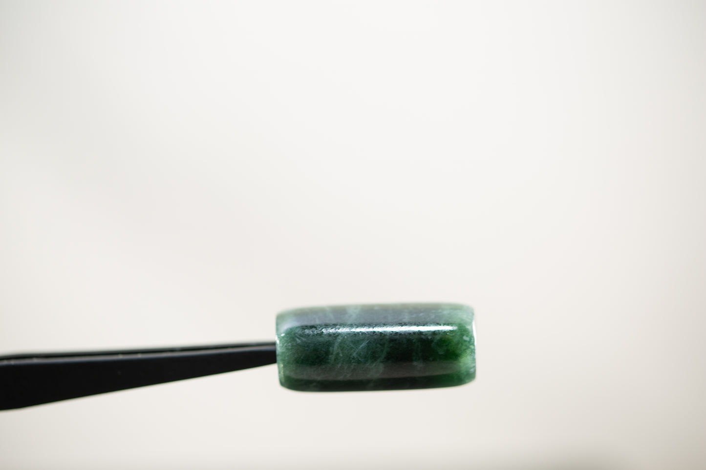 Esmeralda Green – Handcrafted Guatemalan Jadeite Bead