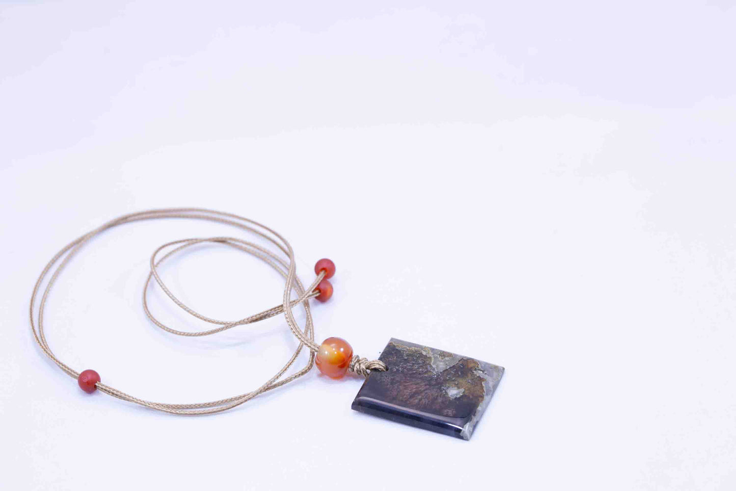 Washington Plume Agate Pendant with Hand-Spun Carnelian Bead on Paracord with Accent Beads