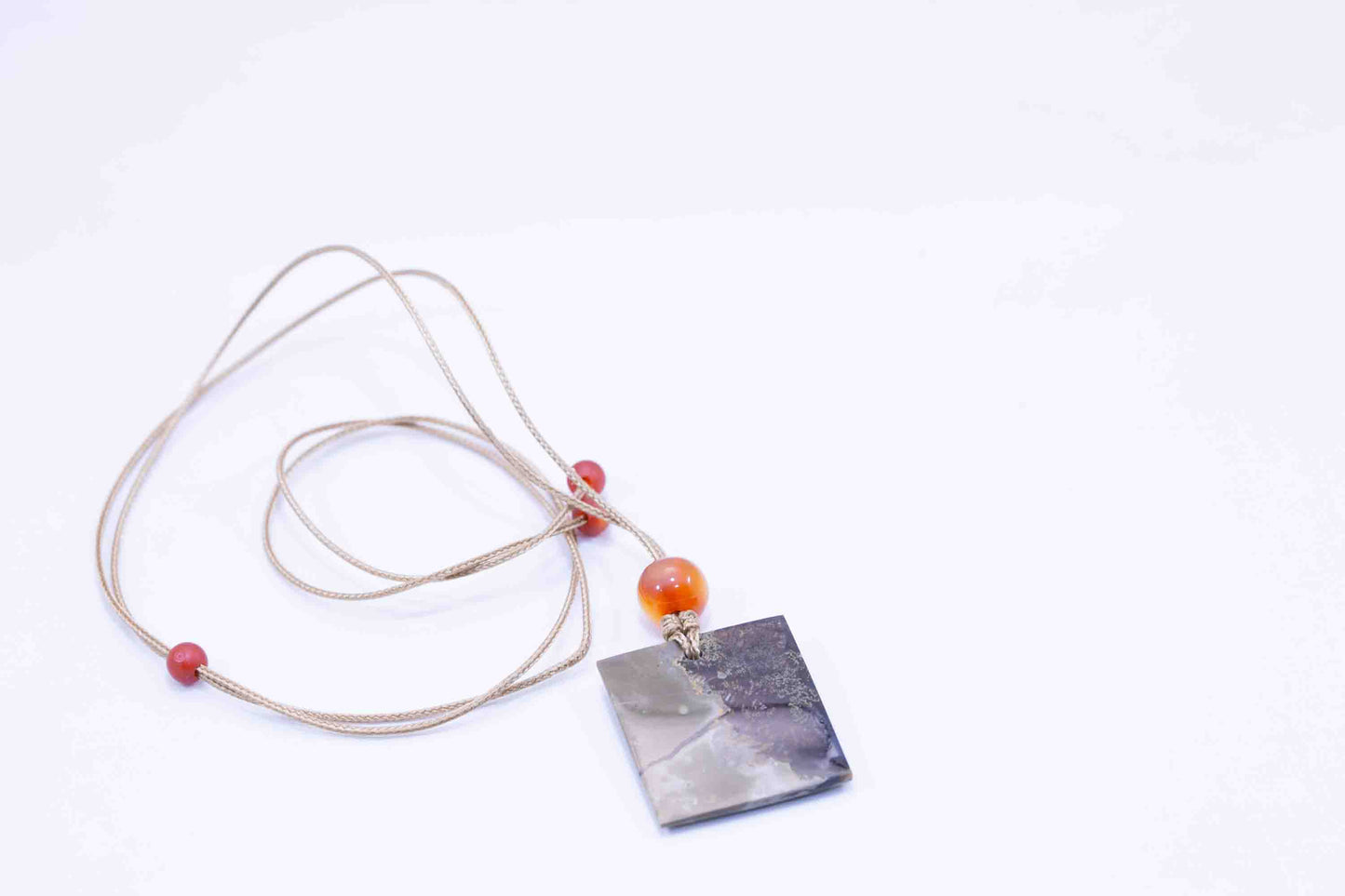 Washington Plume Agate Pendant with Hand-Spun Carnelian Bead on Paracord with Accent Beads